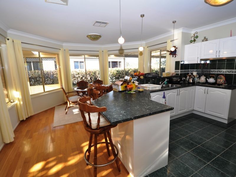 74 Holcombe Avenue, Narara NSW 2250
