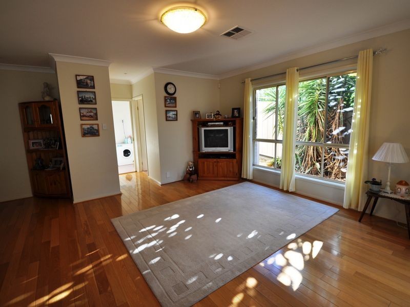 74 Holcombe Avenue, Narara NSW 2250