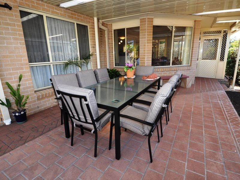 74 Holcombe Avenue, Narara NSW 2250
