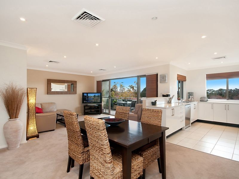25/13-17 Moore Street, West Gosford NSW 2250