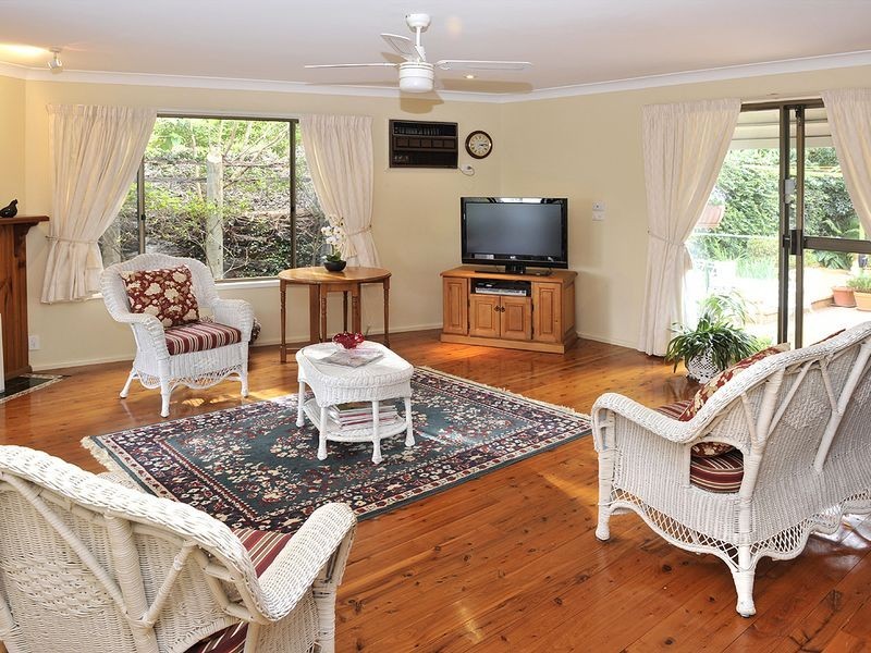 1 Kalori Avenue, Wyoming NSW 2250