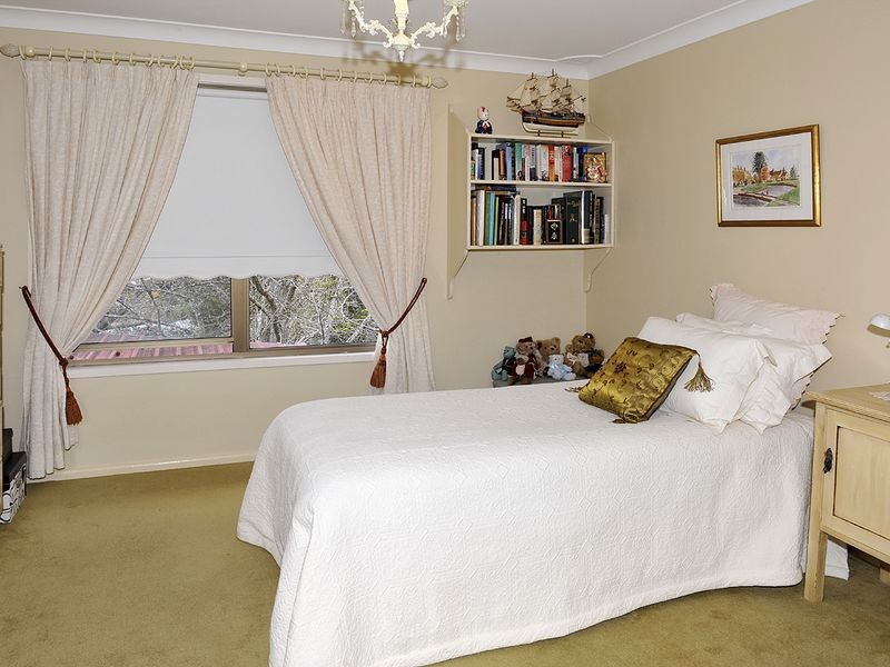 1 Kalori Avenue, Wyoming NSW 2250
