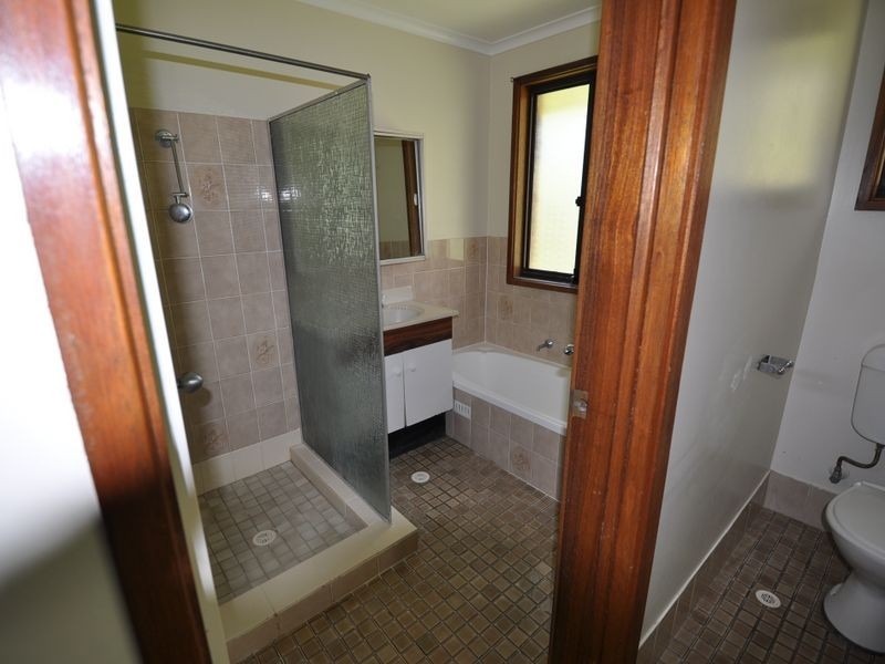 3 Pamela Close, Green Point NSW 2251