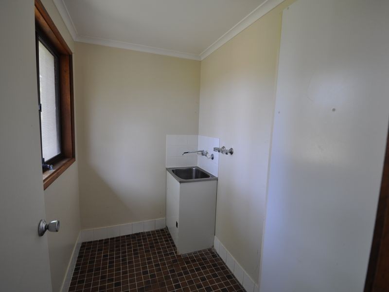 3 Pamela Close, Green Point NSW 2251