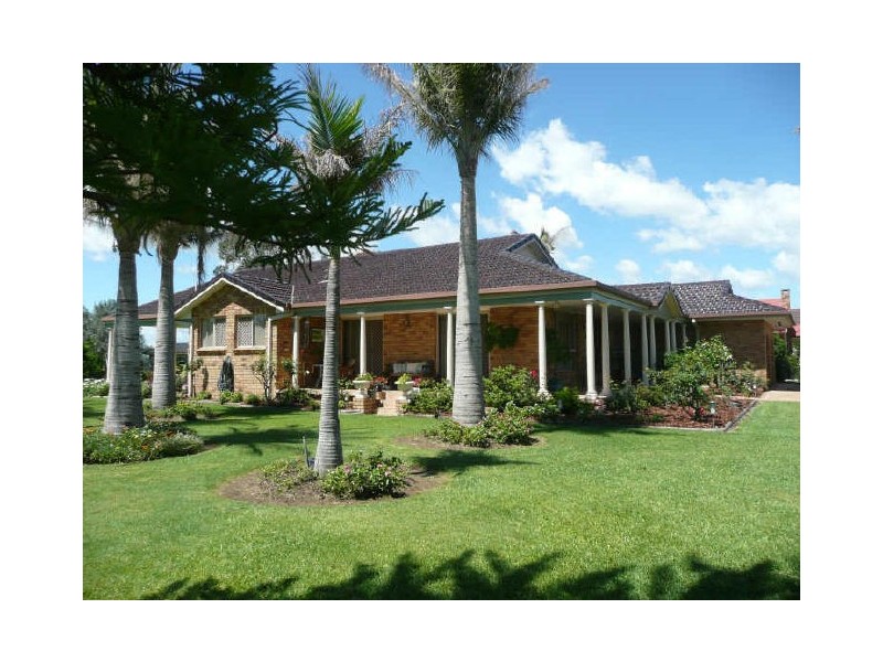 6 Lynhaven Crescent, Ulmarra NSW 2462