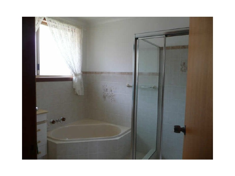 8 Schaeffer Close, Grafton NSW 2460