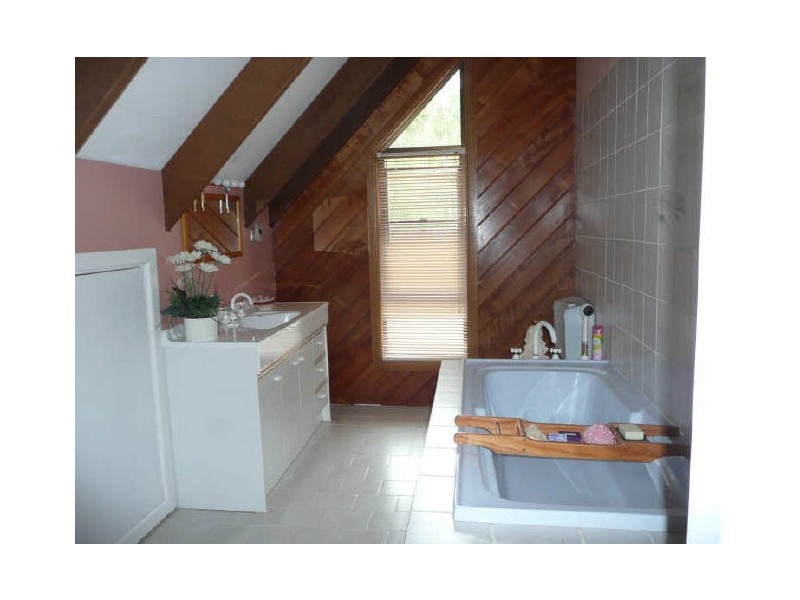 Armidale Road, Grafton NSW 2460