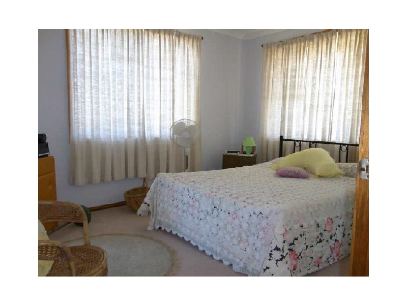 12 Fairway Drive, Grafton NSW 2460