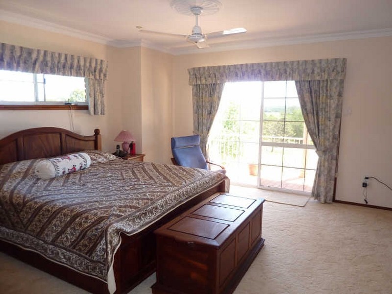 5 Greenfields Drive, Junction Hill NSW 2460