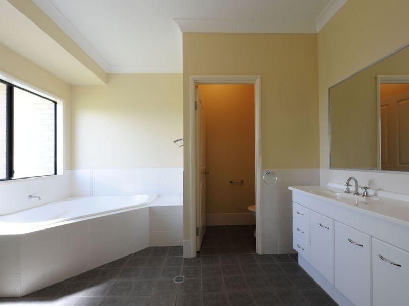 9 Denton Drive, South Grafton NSW 2460