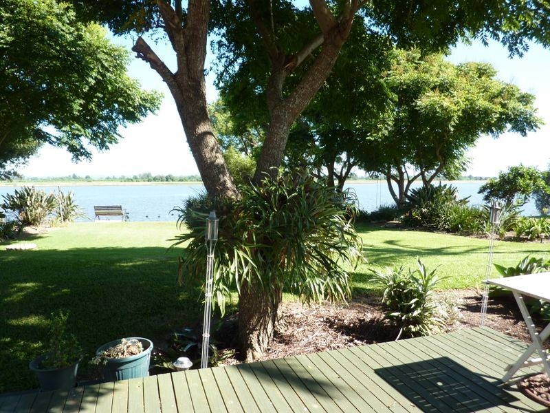 19 Lynhaven Crescent, Ulmarra NSW 2462