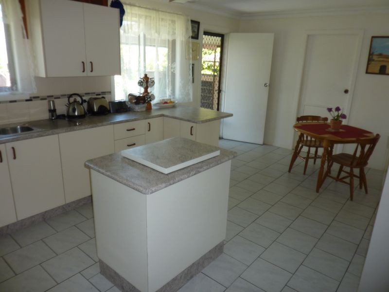 9 Edgecombe Avenue, Junction Hill NSW 2460