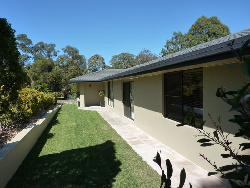 14 Greenfields Drive, Junction Hill NSW 2460