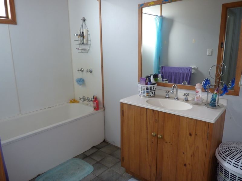 17 Pacific Highway, Ulmarra NSW 2462