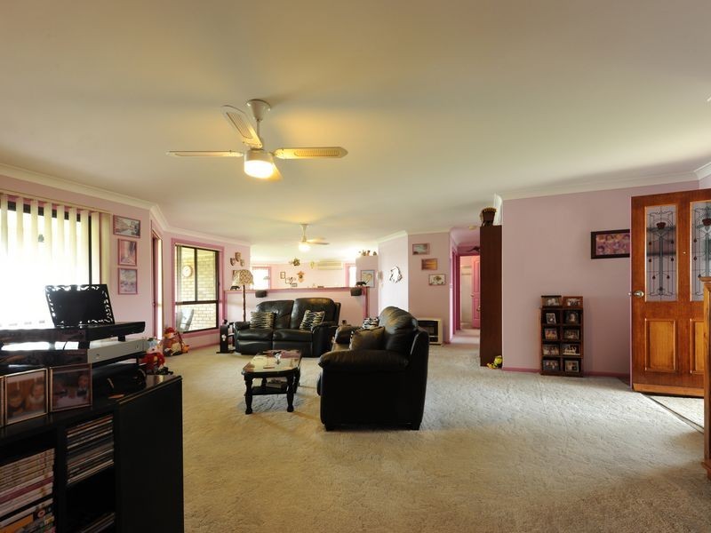 29 Lynhaven Crescent, Ulmarra NSW 2462