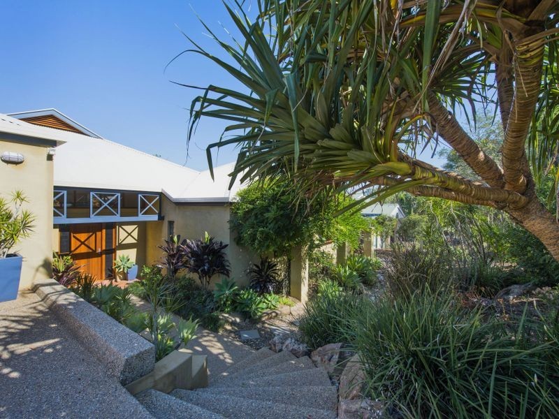 4 Barnier Avenue, Junction Hill NSW 2460