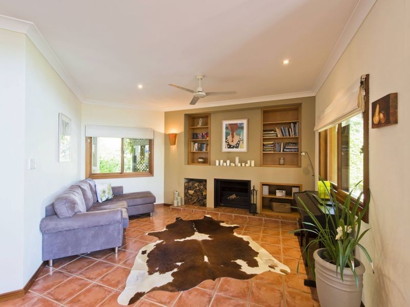 4 Barnier Avenue, Junction Hill NSW 2460