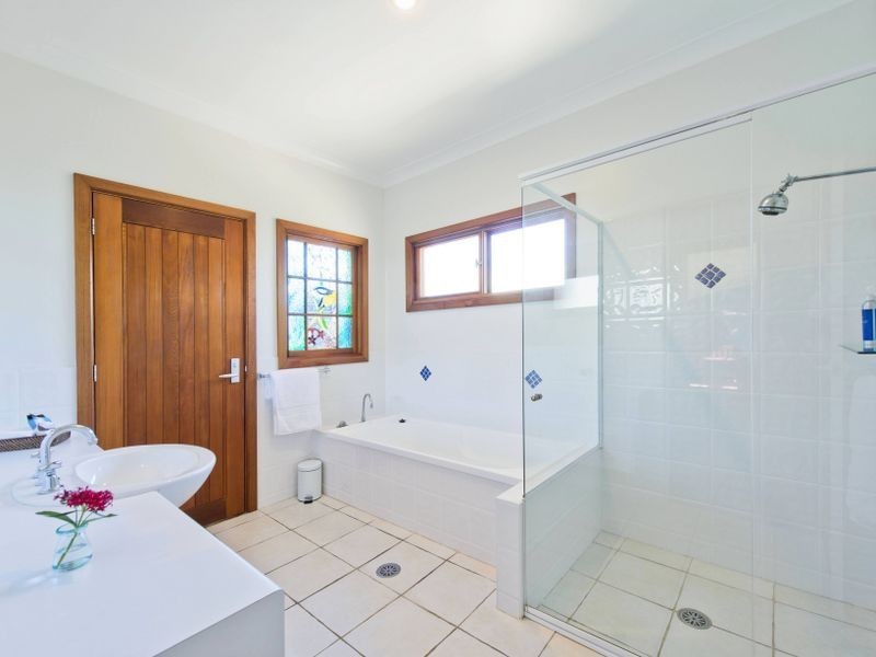 4 Barnier Avenue, Junction Hill NSW 2460