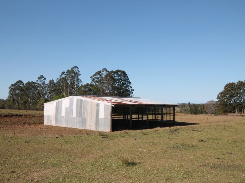 24 Six Mile Lane, Glenugie NSW 2460