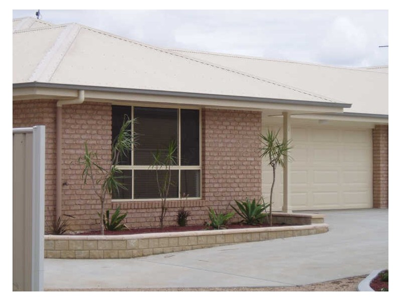 1/4 Cowper Close, Grafton NSW 2460