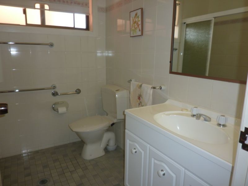 2/5 Schaeffer Close, Grafton NSW 2460