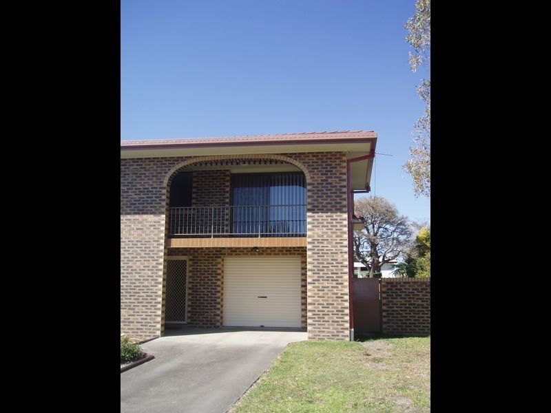 2/4 Gosford Close, Grafton NSW 2460