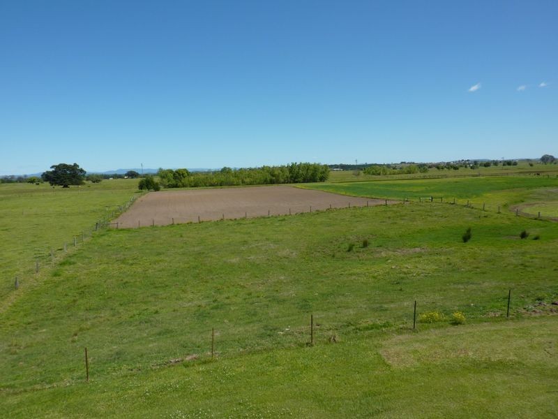 369 Lawrence Rd, Alumy Creek NSW 2460