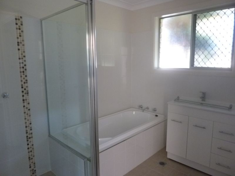 15 Figtree Ave, Junction Hill NSW 2460