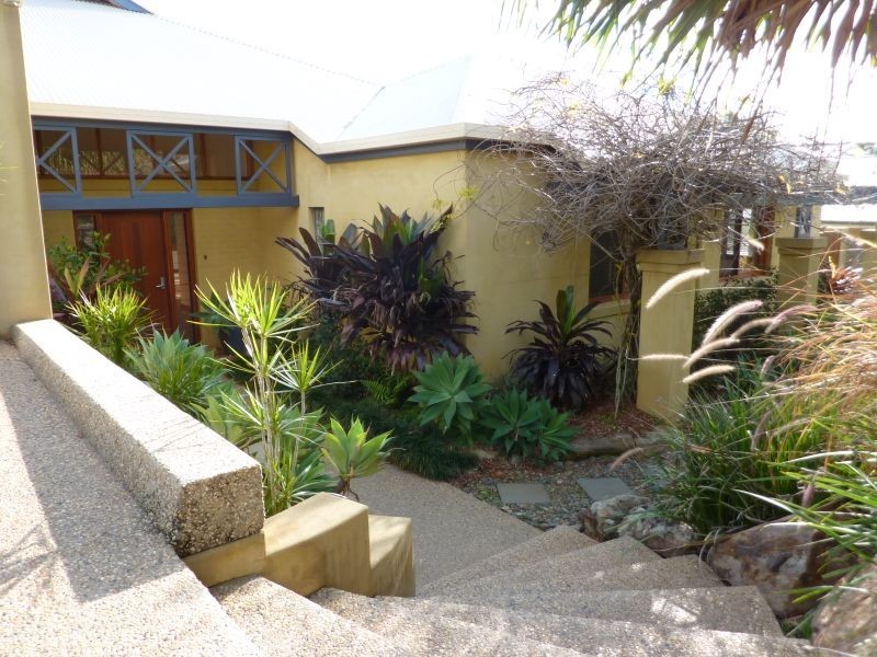 4 Barnier Avenue, Junction Hill NSW 2460