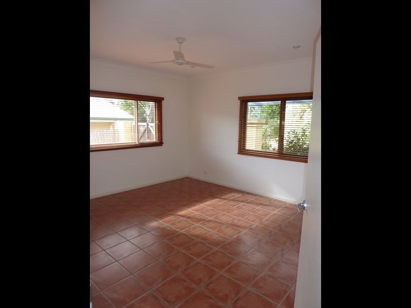 4 Barnier Avenue, Junction Hill NSW 2460