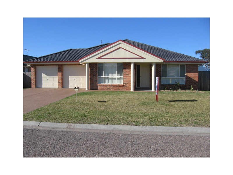 10 Ayres Avenue, Tea Gardens NSW 2324