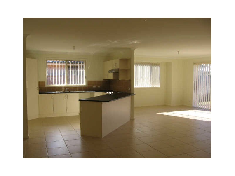 10 Ayres Avenue, Tea Gardens NSW 2324