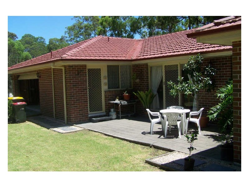 17 Cove Avenue, Bundabah NSW 2324