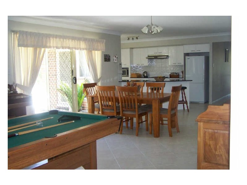 17 Cove Avenue, Bundabah NSW 2324