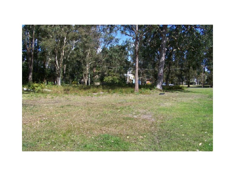 37 Cunningham Street, Pindimar NSW 2324