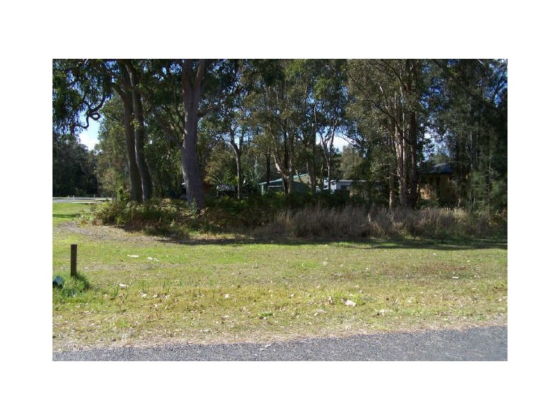 37 Cunningham Street, Pindimar NSW 2324