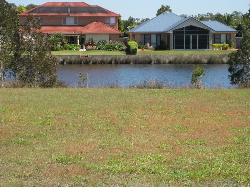 32 Windward Circuit, Tea Gardens NSW 2324