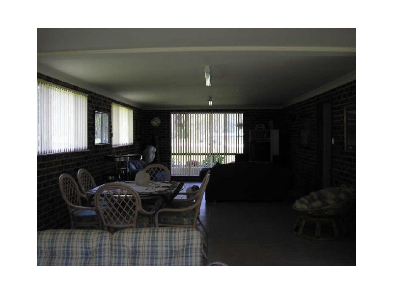 8 The Point, Bundabah NSW 2324