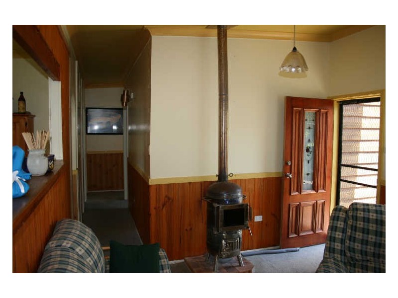 102 Bayview Street, Tea Gardens NSW 2324