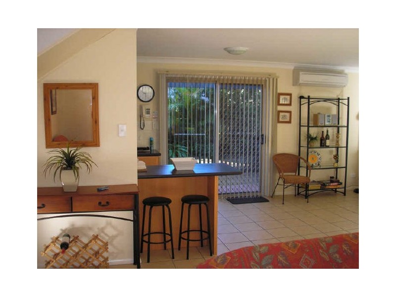 2/11-13 Bennett Street, Hawks Nest NSW 2324