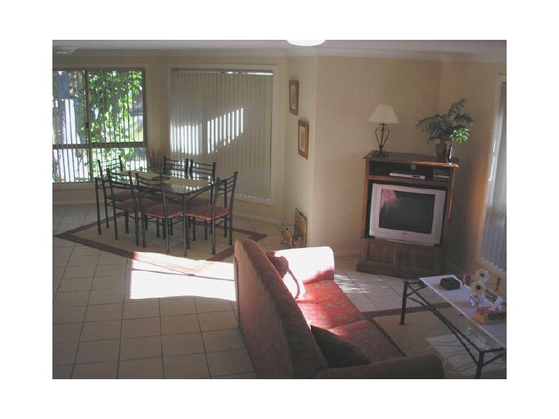 2/11-13 Bennett Street, Hawks Nest NSW 2324