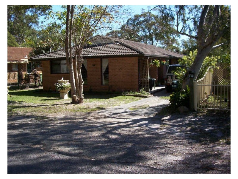 25 Dolphin Avenue, Hawks Nest NSW 2324