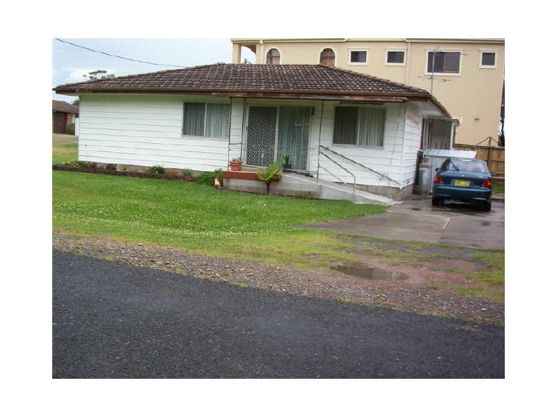 1 COOMA STREET, Tea Gardens NSW 2324