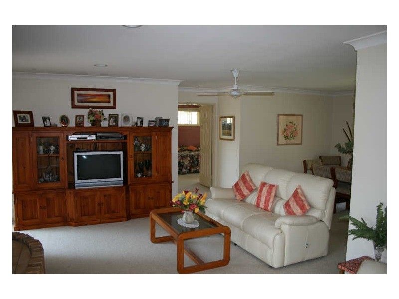 6 Boondelbah Road, Tea Gardens NSW 2324