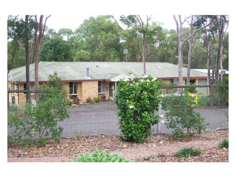 6 Boondelbah Road, Tea Gardens NSW 2324