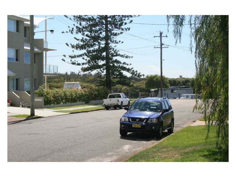 21 Iluka Street, Tea Gardens NSW 2324