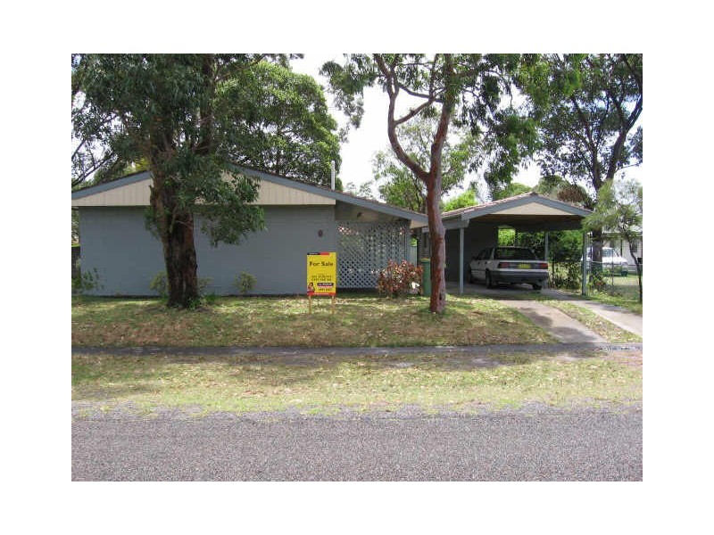9 Coupland Avenue, Tea Gardens NSW 2324