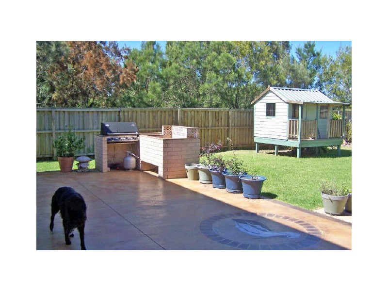 1 Admiralty Avenue, Tea Gardens NSW 2324