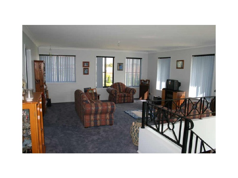 1 Admiralty Avenue, Tea Gardens NSW 2324