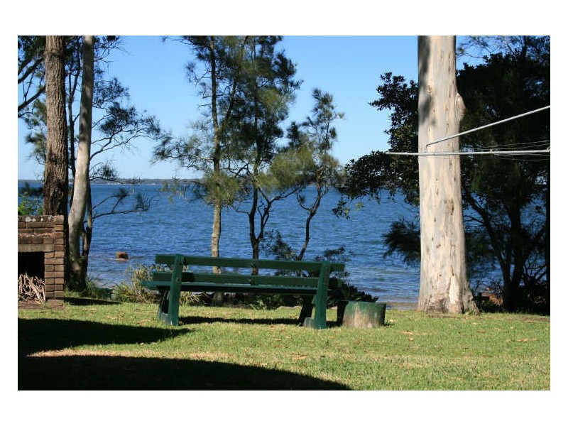 28 The Esplanade, North Arm Cove NSW 2324